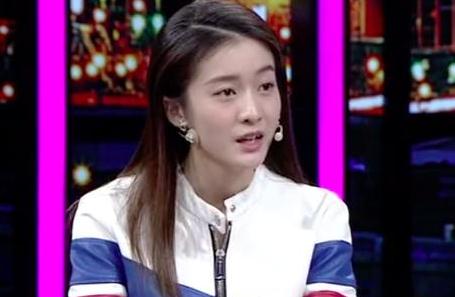 明星公司：张雪迎录节目父母首现身，回忆小时候拍戏，刘晓庆待她像亲女儿